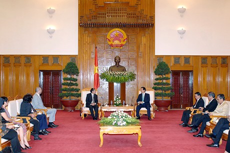 នាយករដ្ឋមន្រ្តីវៀតណាមទទួលជួបបណ្ដាអ្នកកាសែតចូលរួមសន្និសីទប្រចាំឆ្នាំនៃបណ្ដាញសារព័ត៏មានទ្វីបអាស៊ី